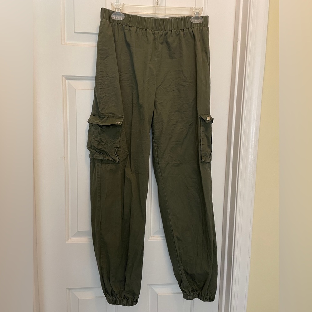 PrettyLittleThing Green Cargo Pants
